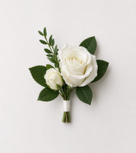 Load image into Gallery viewer, Ball Corsages &amp; Buttonholes
