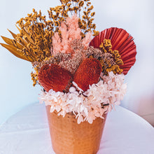 Load image into Gallery viewer, Honey Buttercup Pot
